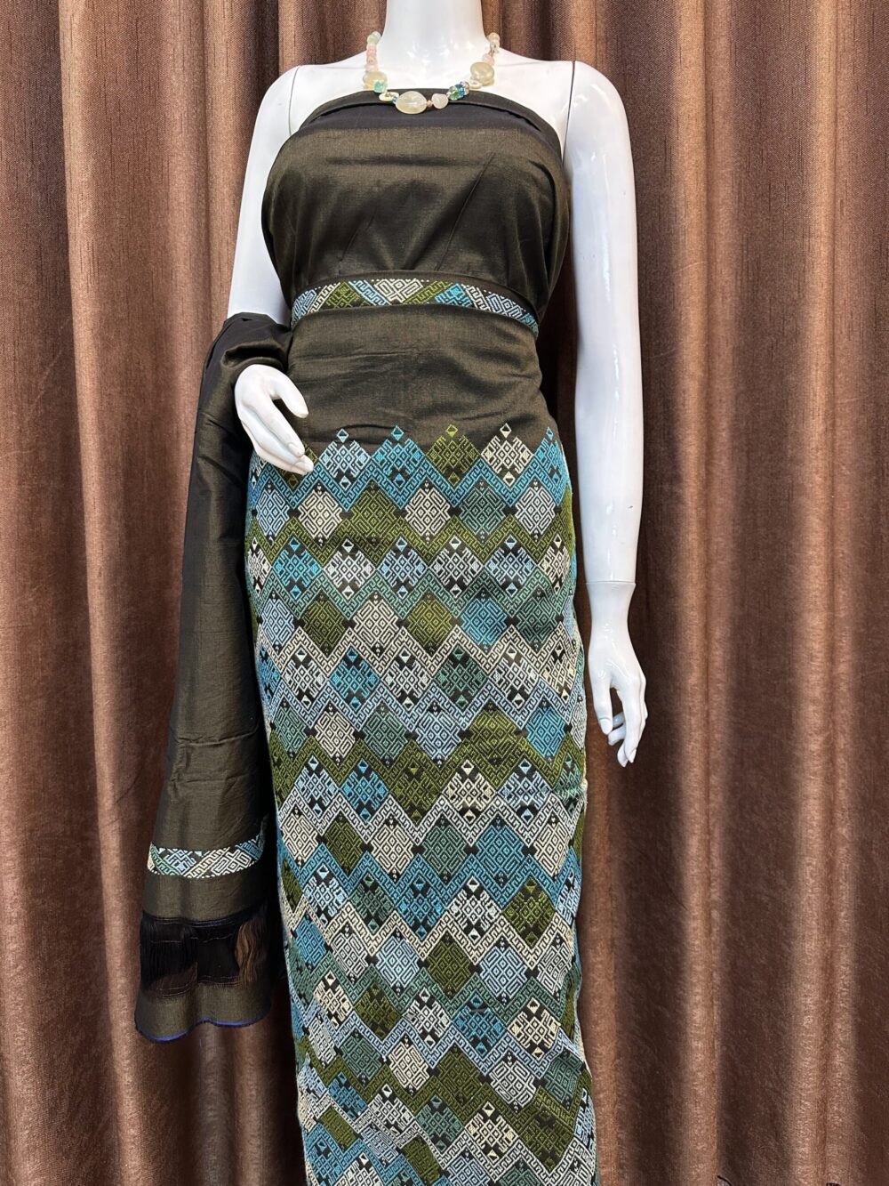 Premium Silk With Shawl - Image 3