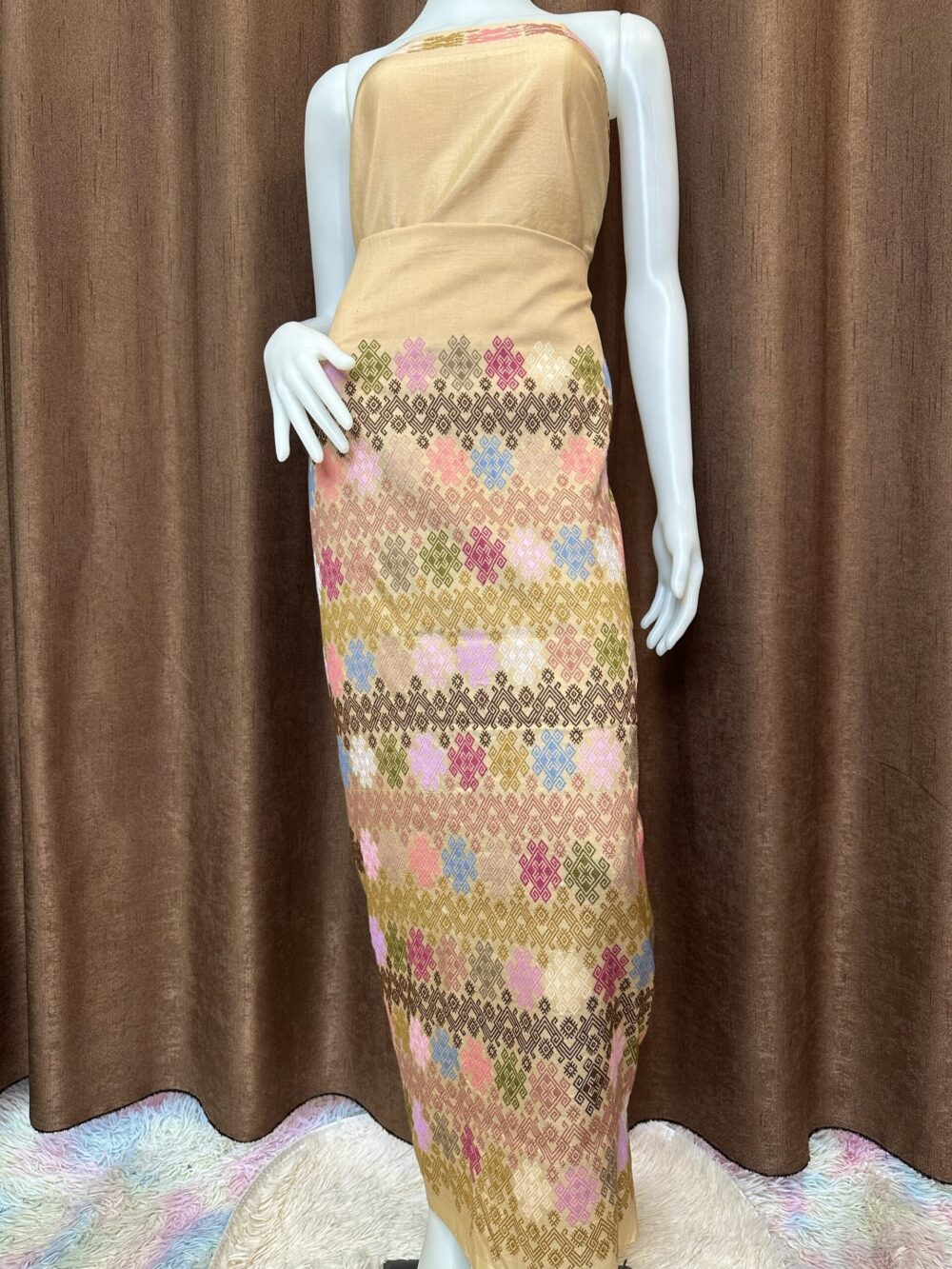 Premium Silk With Shawl - Image 3