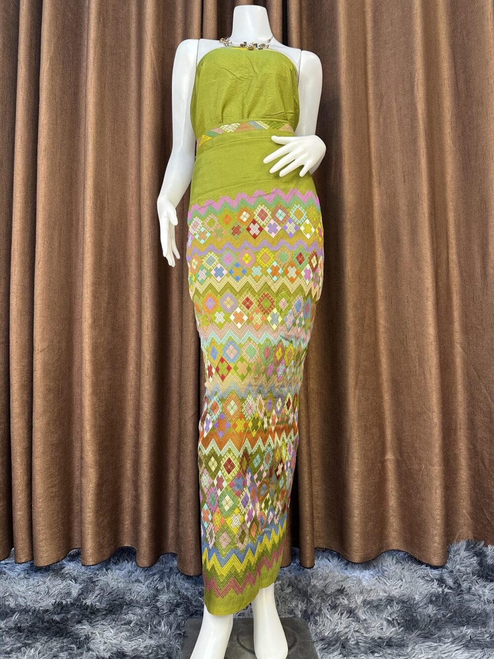 Premium silk with shawl - Image 3