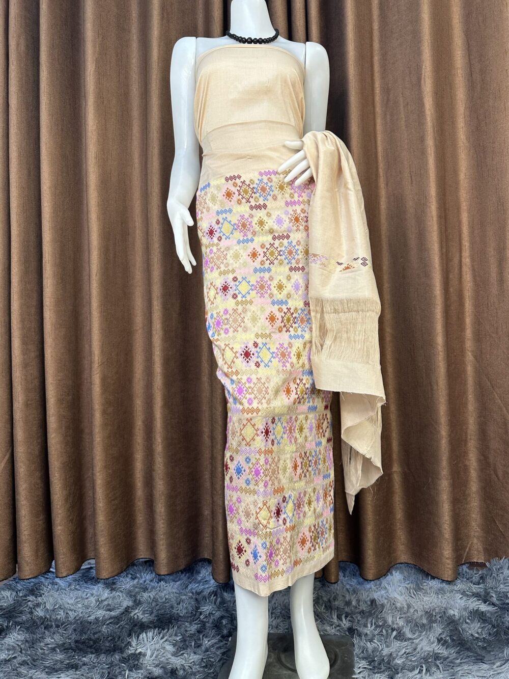 Premium silk with shawl - Image 4