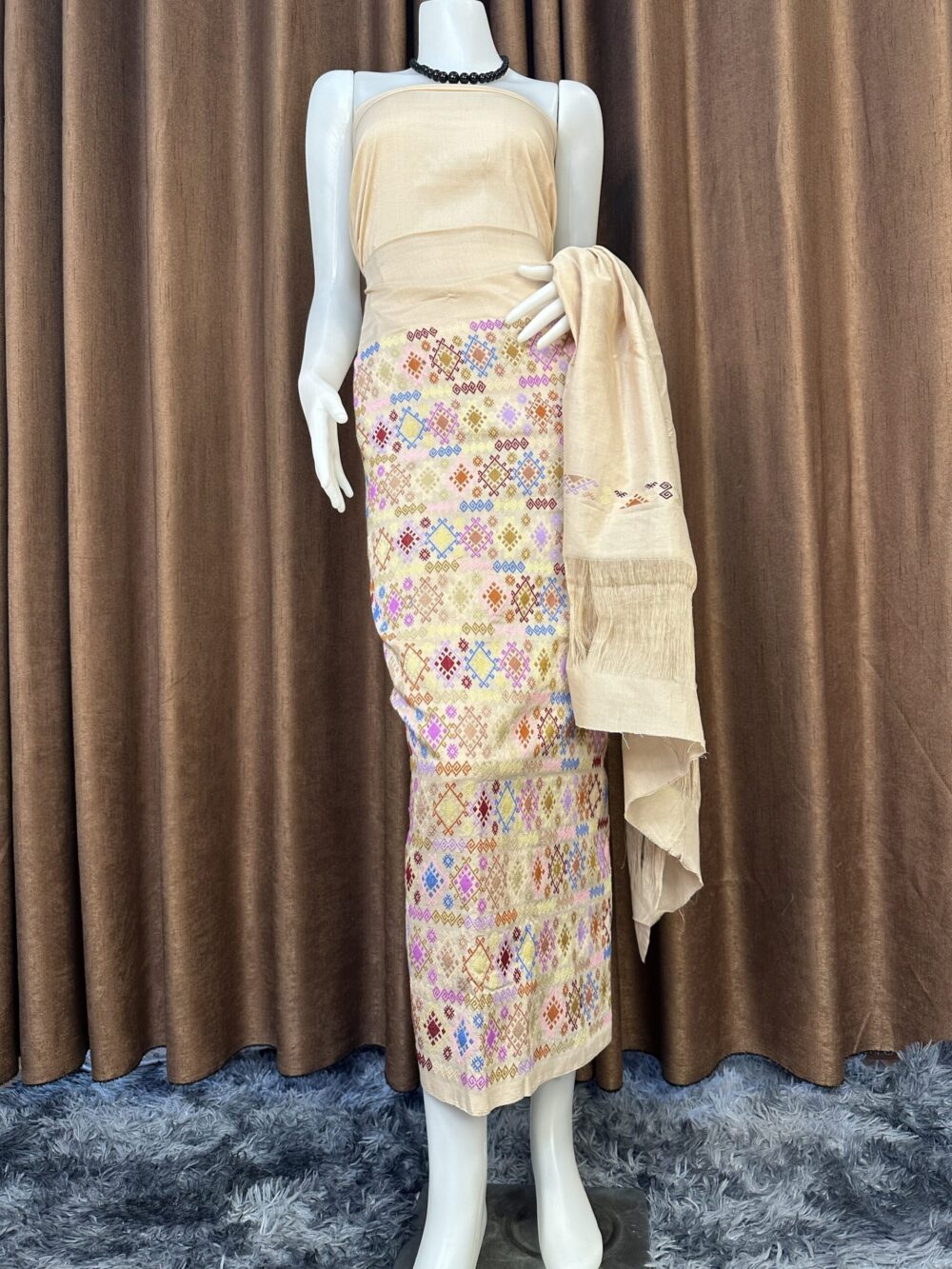 Premium silk with shawl - Image 3