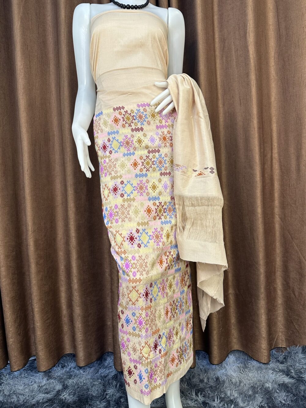 Premium silk with shawl - Image 2