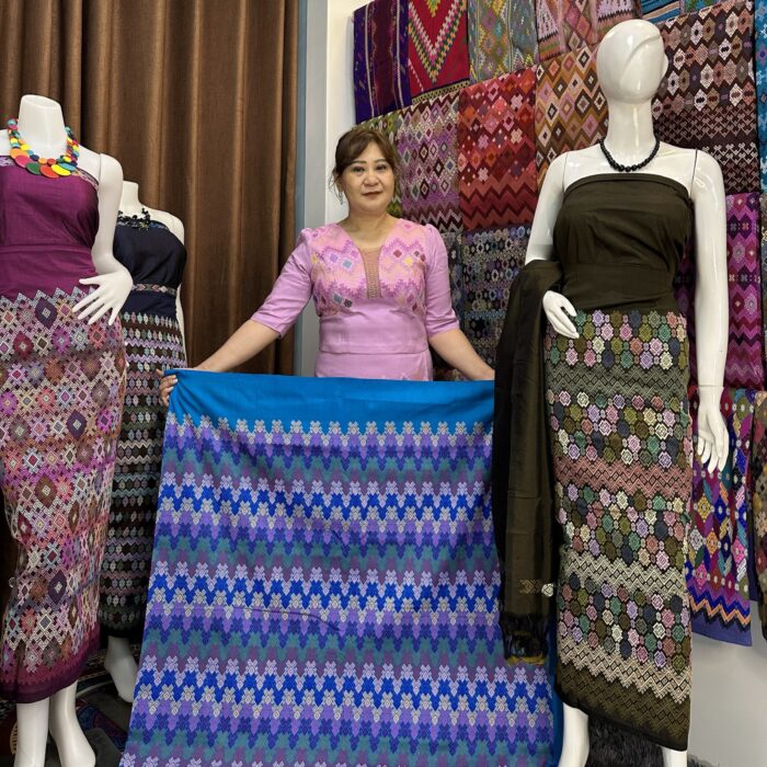 Premium silk with shawl