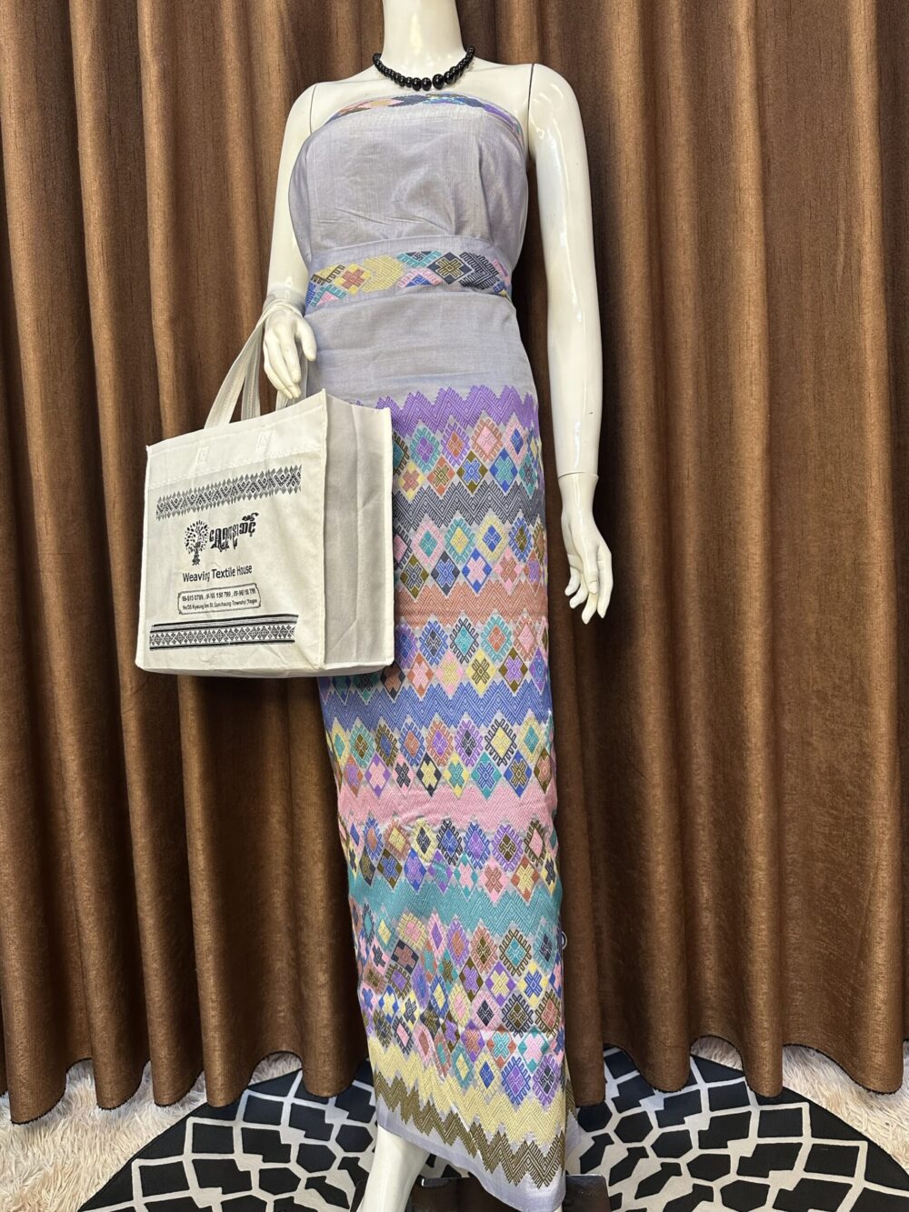 Premium silk with shawl