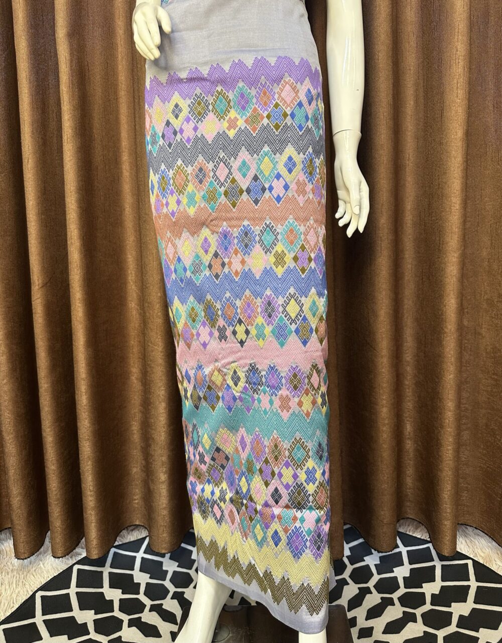 Premium silk with shawl - Image 4