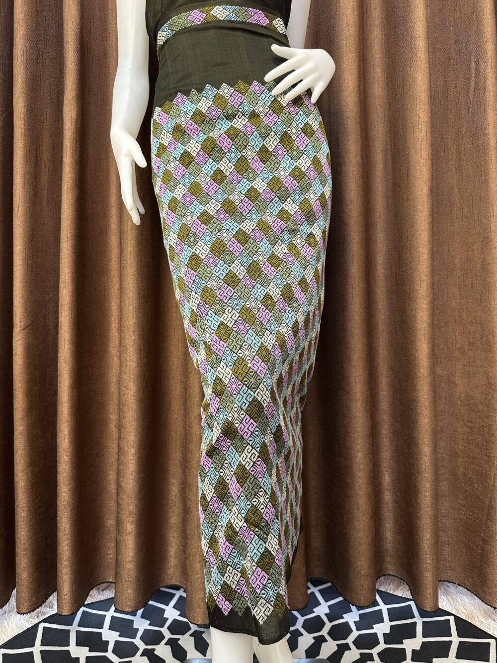 Premium Silk With Shawl - Image 2