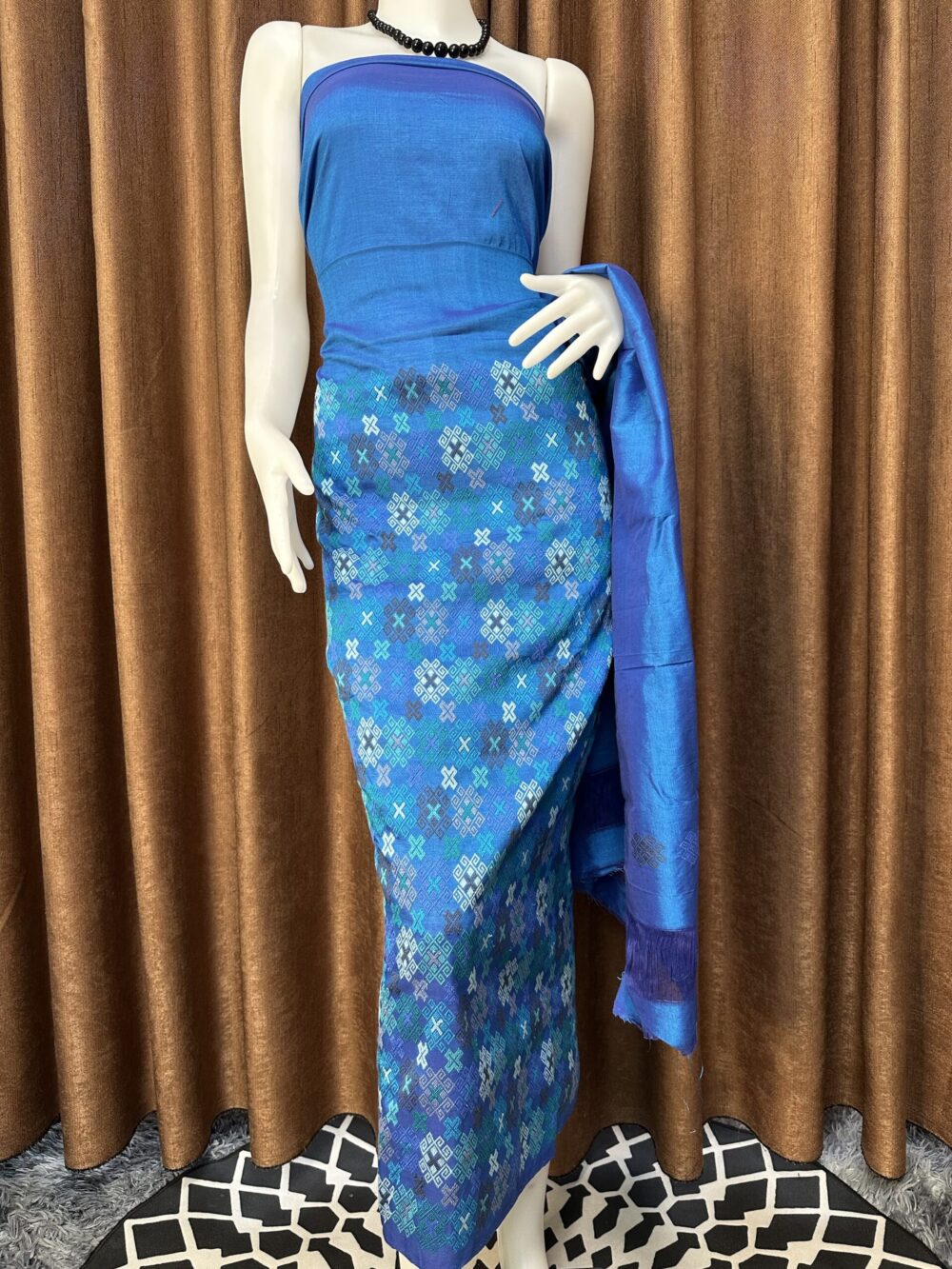 Premium silk with shawl