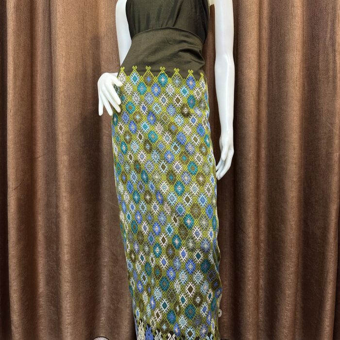 Premium silk with shawl